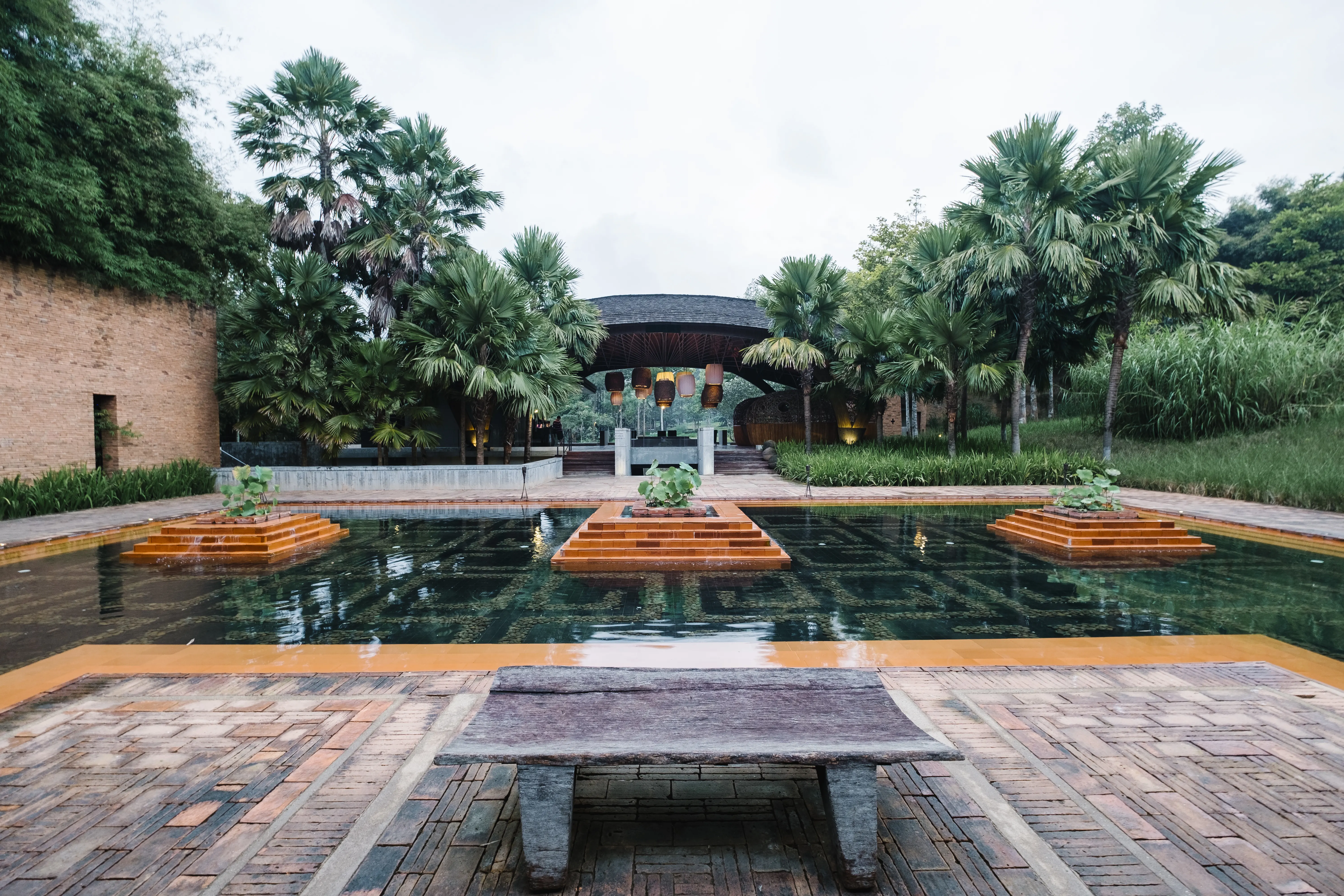 Resort & Lawns